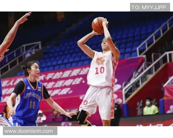 广州羽毛球队以76分稳居锦标赛积分榜首位展现强劲实力